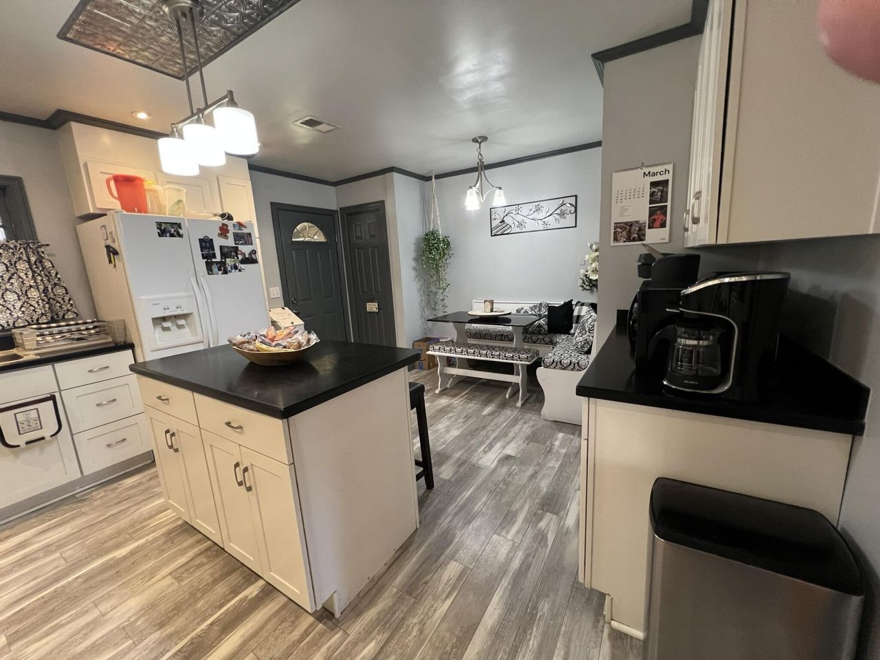 111 Newington Road Photo 9