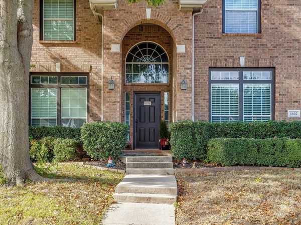 6602 Fox Glen Drive, Arlington, TX 76001