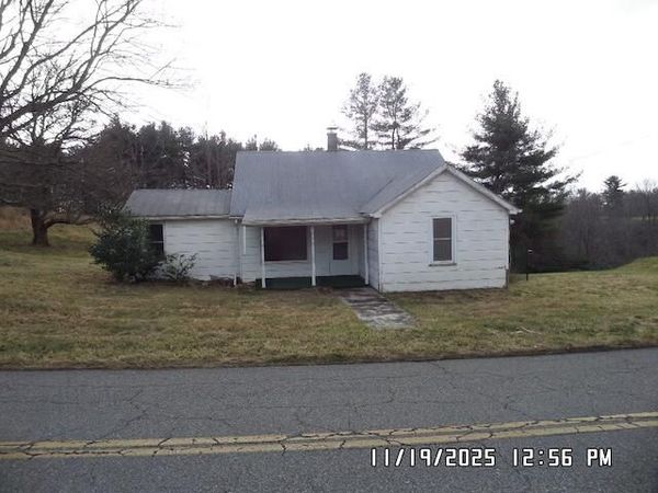 778 Macks Mountain RD NW, Indian Valley, VA 24105
