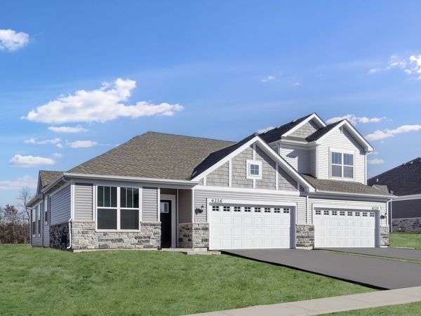 4216 Meadowridge Road, Woodstock, IL 60098