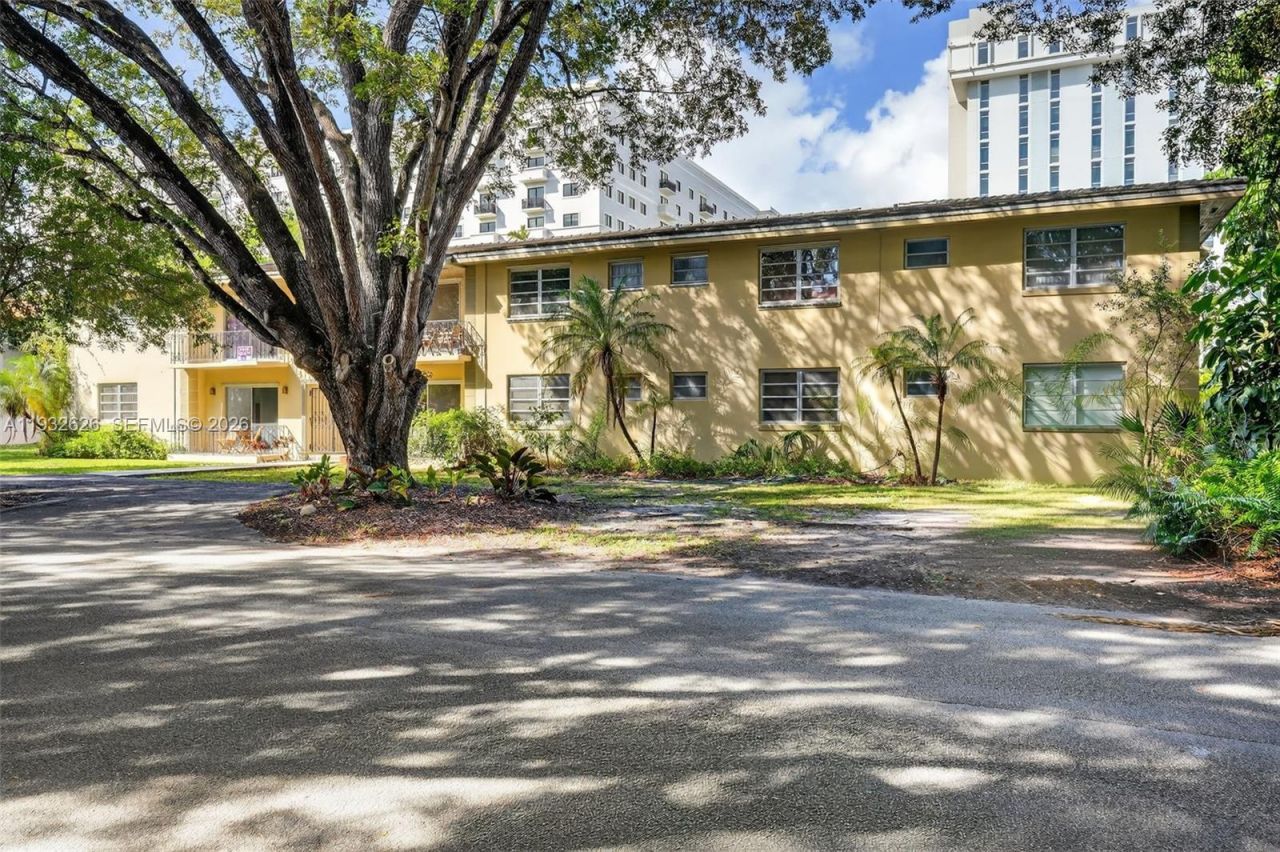 1239 Mariposa Ave, Unit 2, Coral Gables, FL 33146 Photo