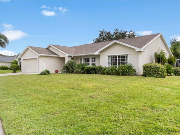 5155 3rd Manor, Vero Beach, FL 32968