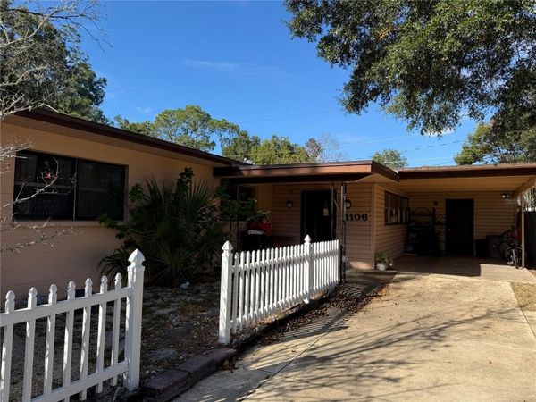 1106 NE 20TH PLACE, GAINESVILLE, FL 32609