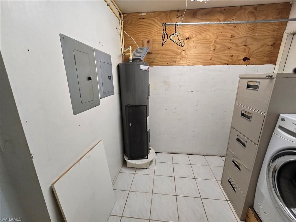 1569 Maple Dr, Fort Myers, FL 33907 Photo
