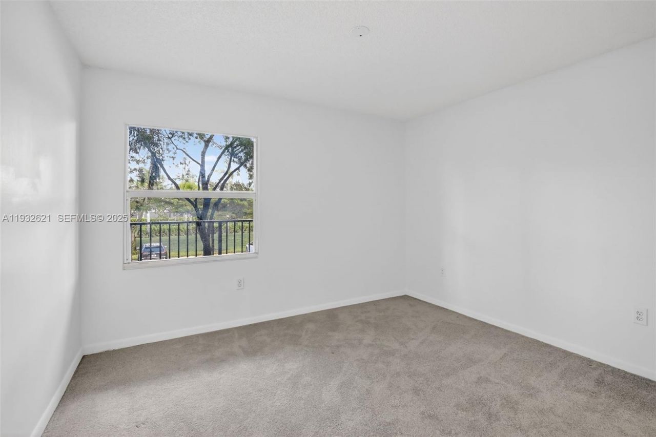 13800 SW 5th Ct, Unit 204M, Pembroke Pines, FL 33027 Photo