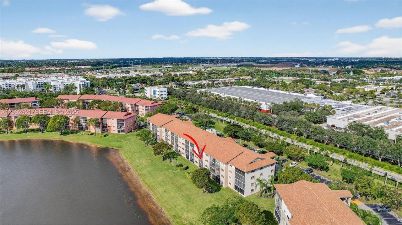 13800 SW 5th Ct, Unit 204M, Pembroke Pines, FL 33027 Photo