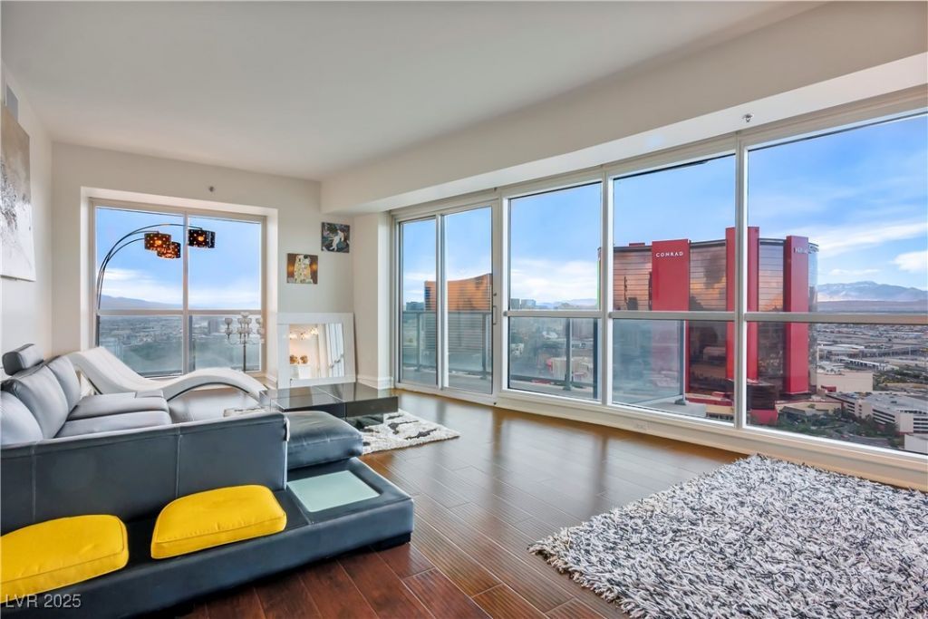 2700 Las Vegas Boulevard, Unit 3708, Las Vegas, NV 89109 Main Photo