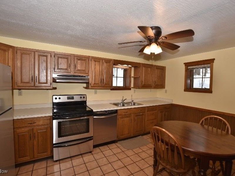 9316 Lakewood Drive NE, Mineral City, OH 44656 Photo 14