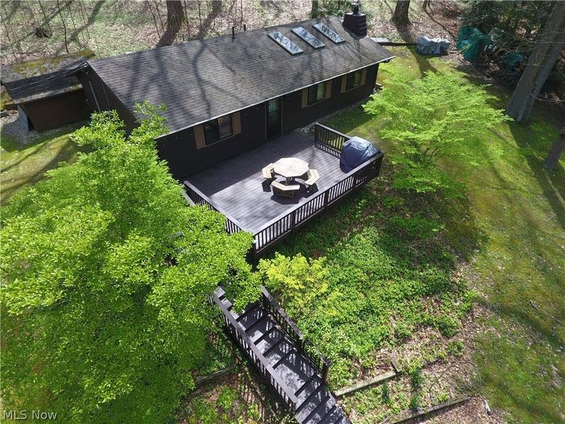 9316 Lakewood Drive NE, Mineral City, OH 44656 Photo 2