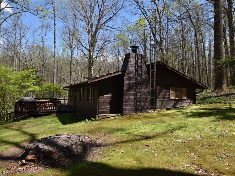 9316 Lakewood Drive NE, Mineral City, OH 44656 Photo 3