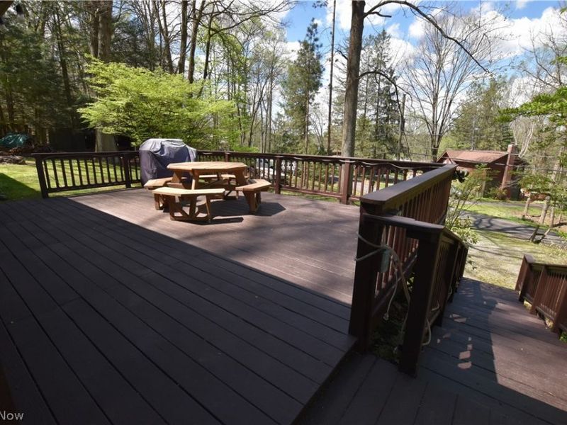 9316 Lakewood Drive NE, Mineral City, OH 44656 Photo 5