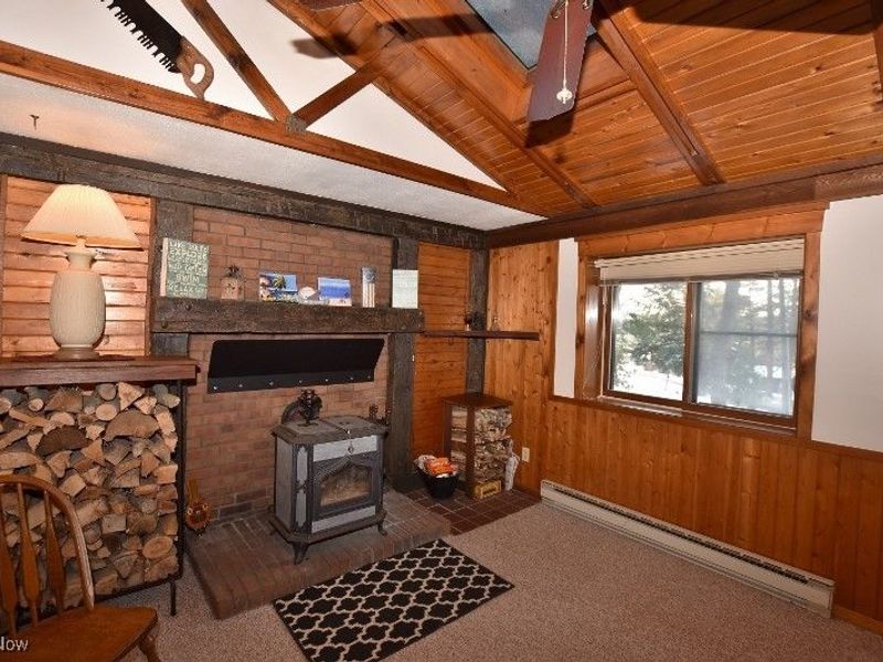 9316 Lakewood Drive NE, Mineral City, OH 44656 Photo 9