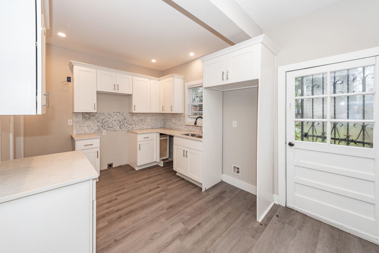 108 America Street Photo 17