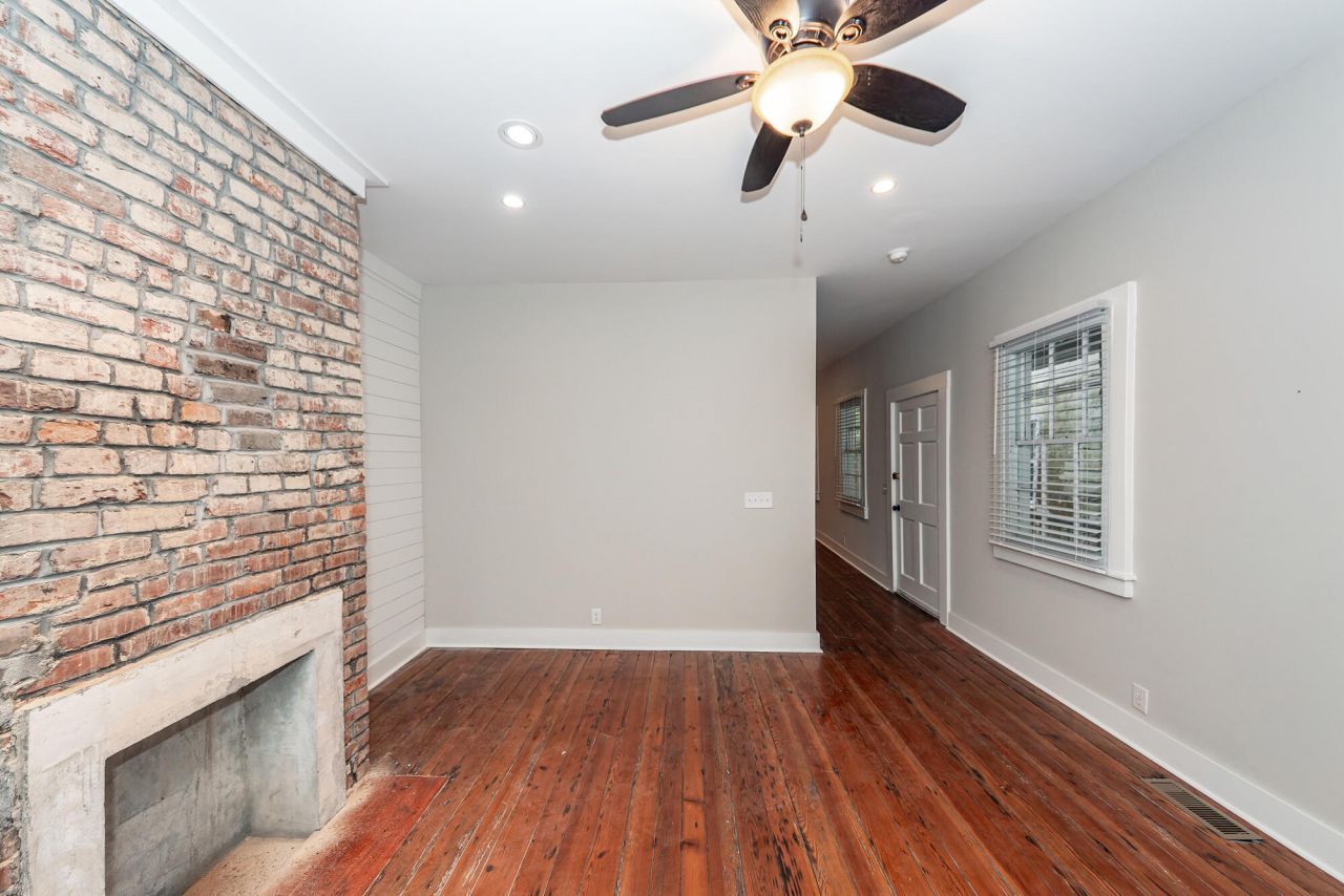 108 America Street Photo 5