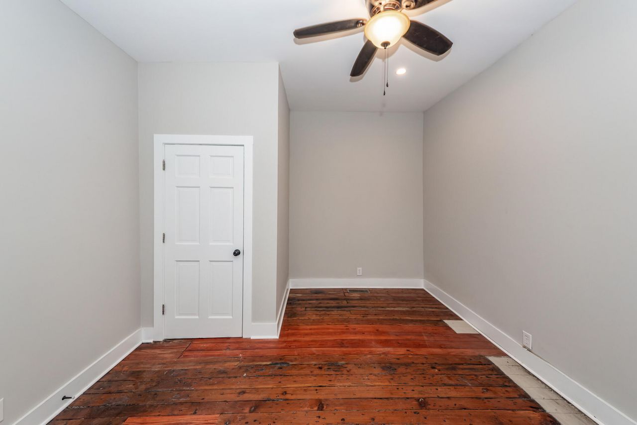 108 America Street Photo 8