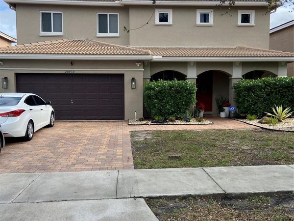 20439 NW 9th Ct, Miami, FL 33169