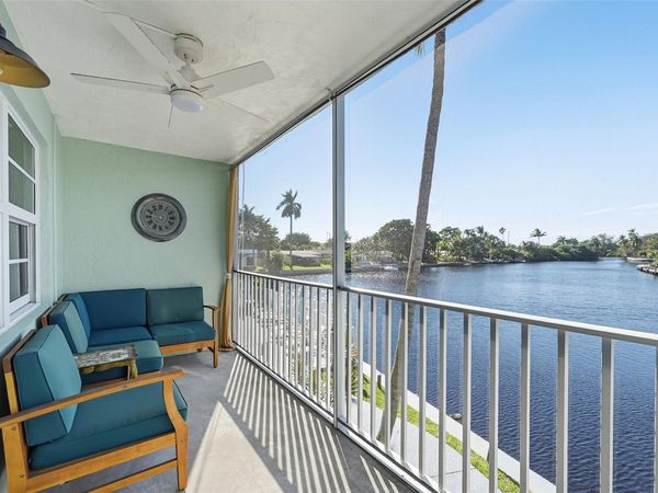 801 NE 18th Court, Unit 202, Fort Lauderdale, FL 33305