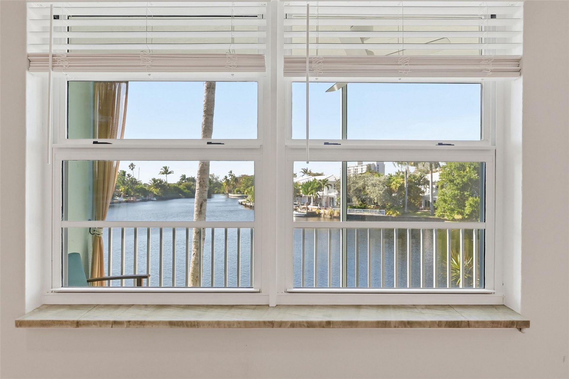 801 NE 18th Court, Unit 202, Fort Lauderdale, FL 33305 Photo