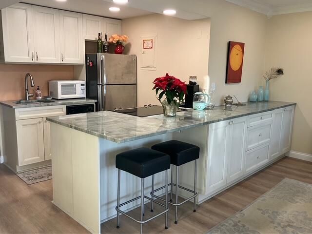 801 NE 18th Court, Unit 202, Fort Lauderdale, FL 33305 Photo