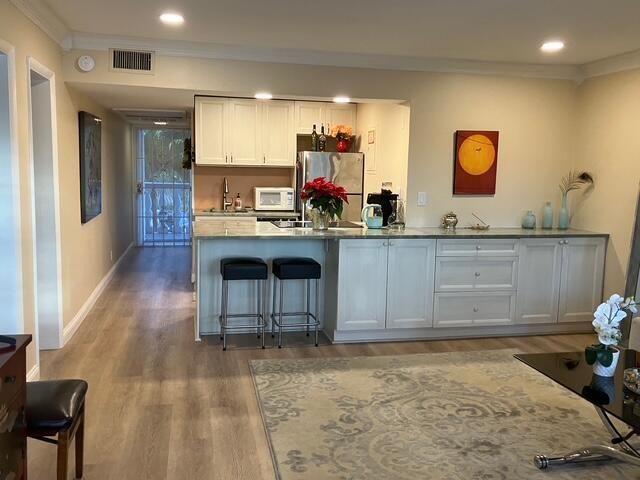 801 NE 18th Court, Unit 202, Fort Lauderdale, FL 33305 Photo