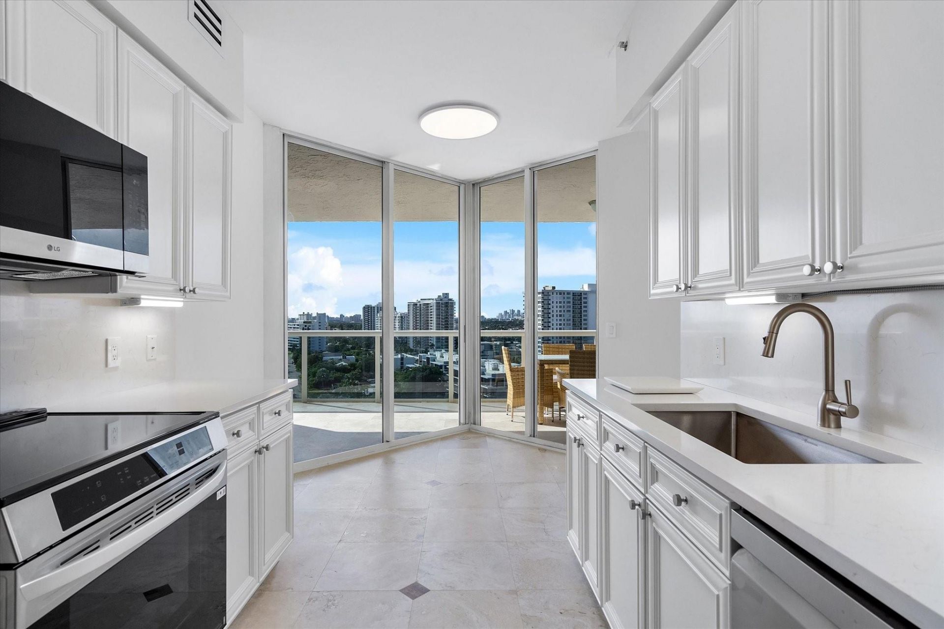 3100 N Ocean Boulevard, Unit 1206, Fort Lauderdale, FL 33308 Photo