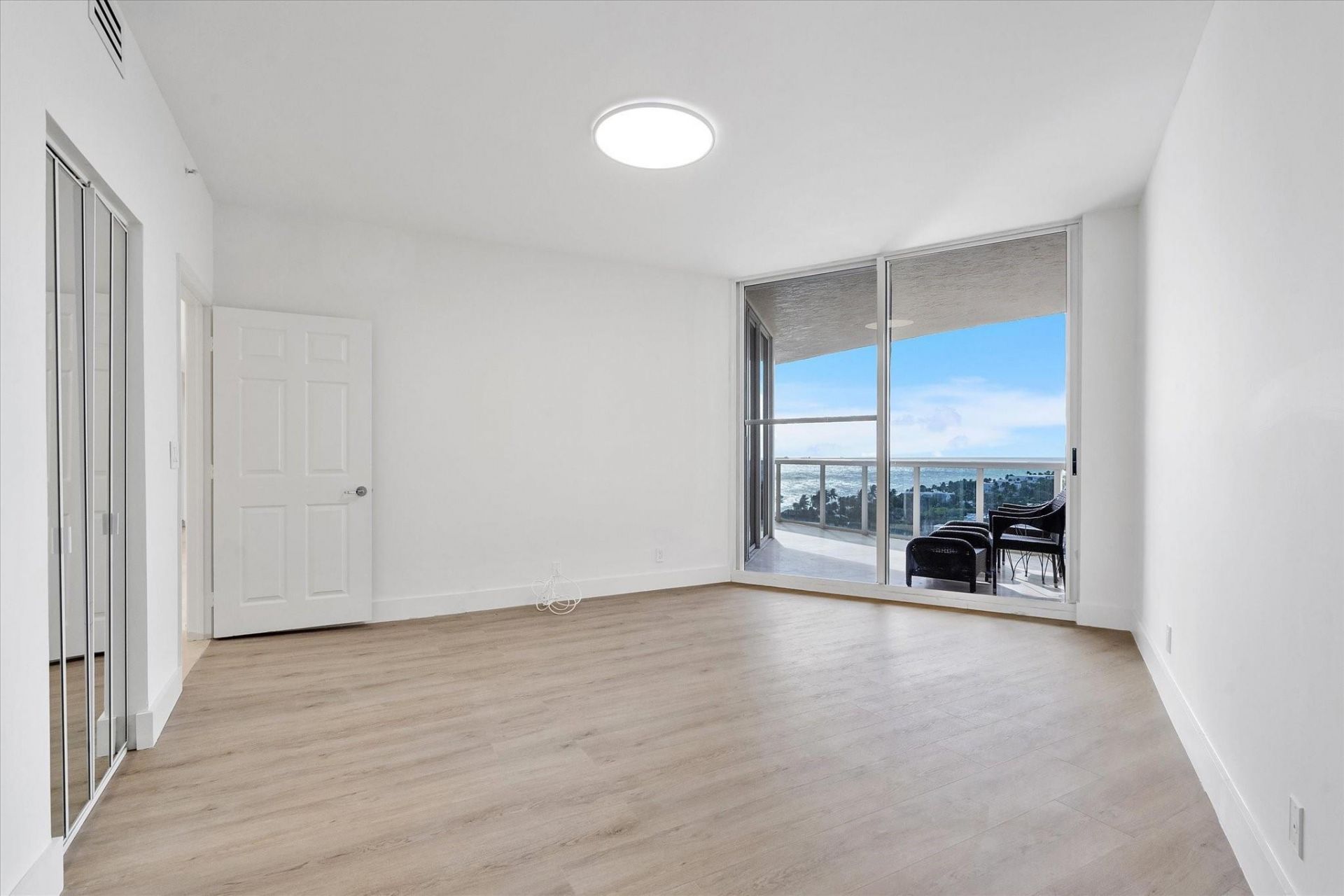 3100 N Ocean Boulevard, Unit 1206, Fort Lauderdale, FL 33308 Photo