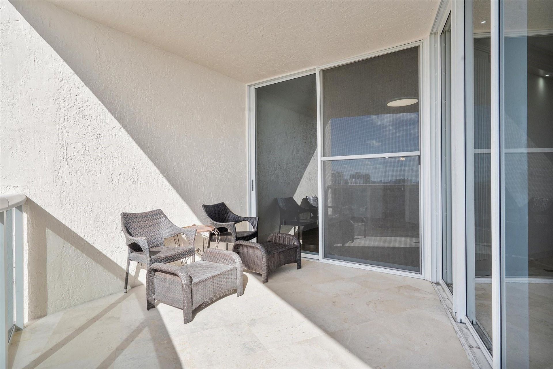 3100 N Ocean Boulevard, Unit 1206, Fort Lauderdale, FL 33308 Photo