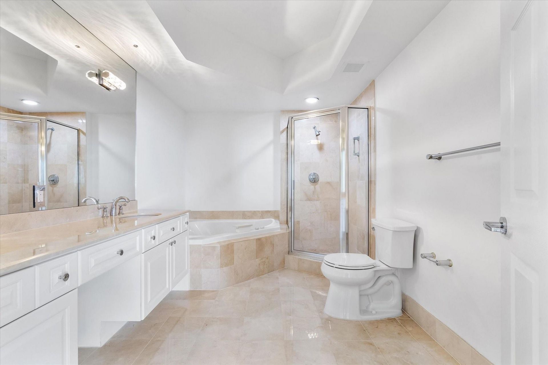 3100 N Ocean Boulevard, Unit 1206, Fort Lauderdale, FL 33308 Photo