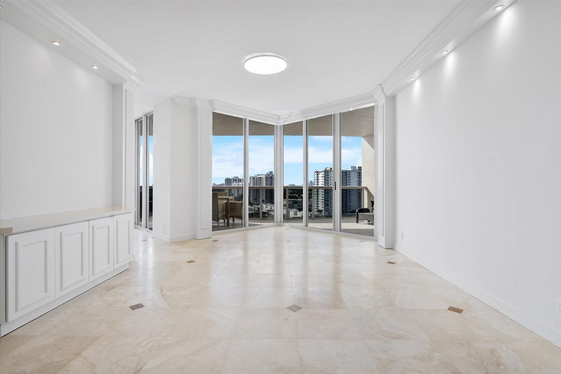 3100 N Ocean Boulevard, Unit 1206, Fort Lauderdale, FL 33308 Photo