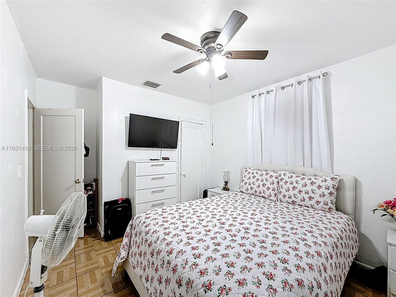 1860 NW 127th St, Miami, FL 33167 Photo