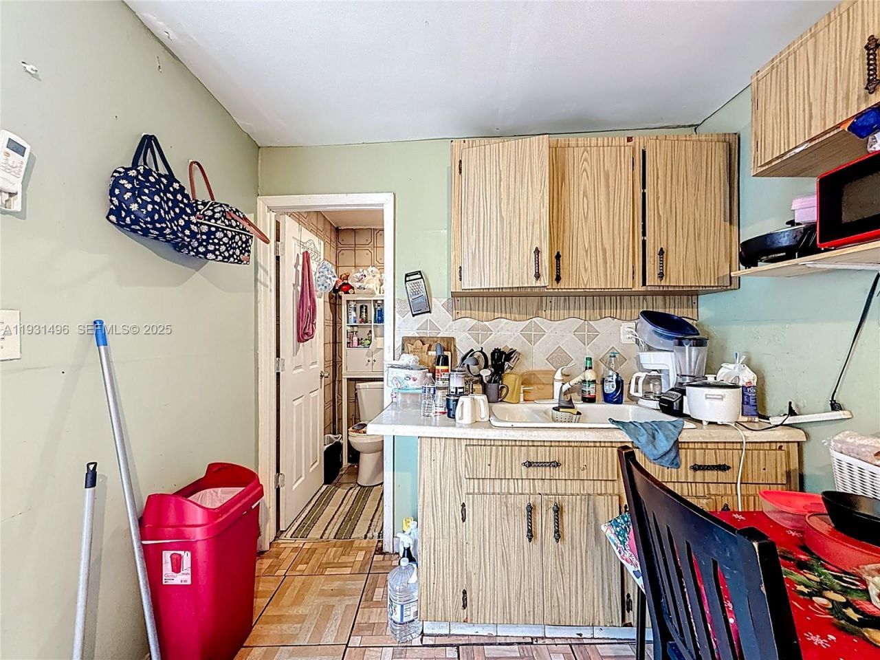 1860 NW 127th St, Miami, FL 33167 Photo