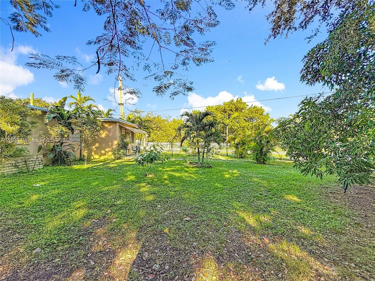 1860 NW 127th St, Miami, FL 33167 Photo