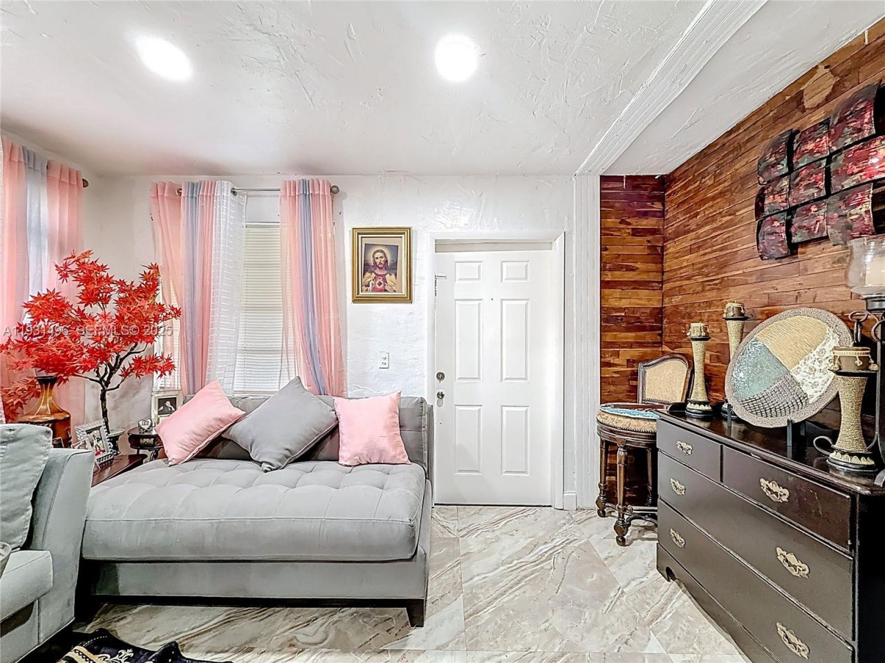 1860 NW 127th St, Miami, FL 33167 Photo