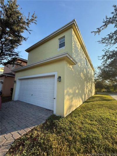 2401 SE Ruskin Drive, Port Saint Lucie, FL 34952 Photo