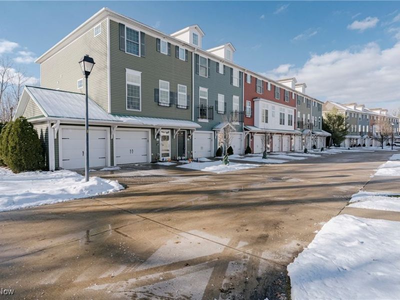 26 Grandview Drive, Rocky River, OH 44116 Photo 2