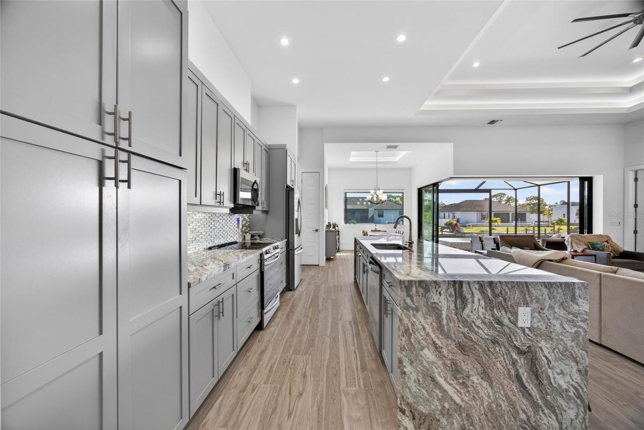 2817 NW 41st Avenue, Cape Coral, FL 33993 Photo