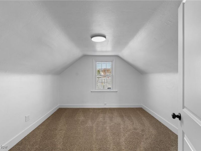 780 Silvercrest Avenue, Akron, OH 44314 Photo 13