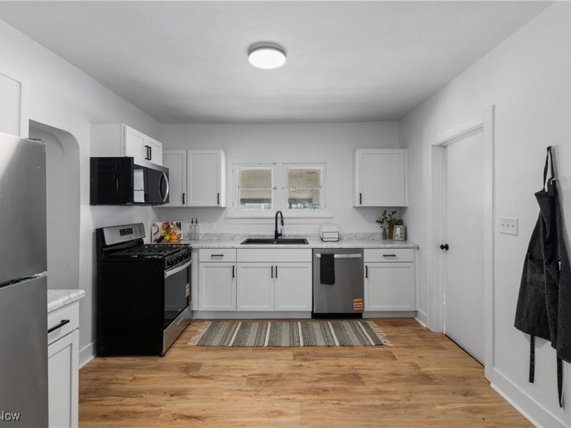 780 Silvercrest Avenue, Akron, OH 44314 Photo 6