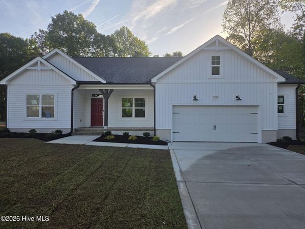 2939 Tucker Hill Drive, Grimesland, NC 27837