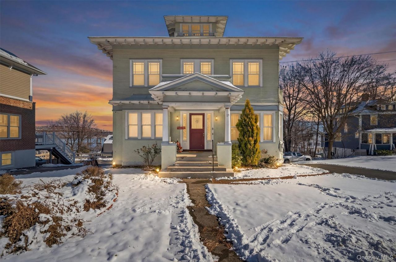 19 Leroy Place, Newburgh, NY 12550 Main Photo