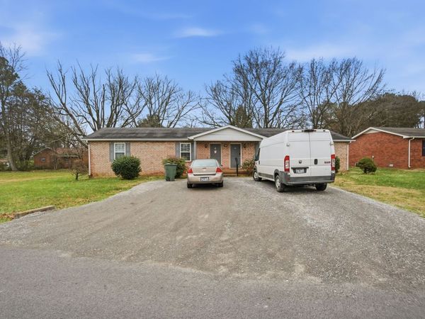 100 Gayla Ct , Portland, TN 37148