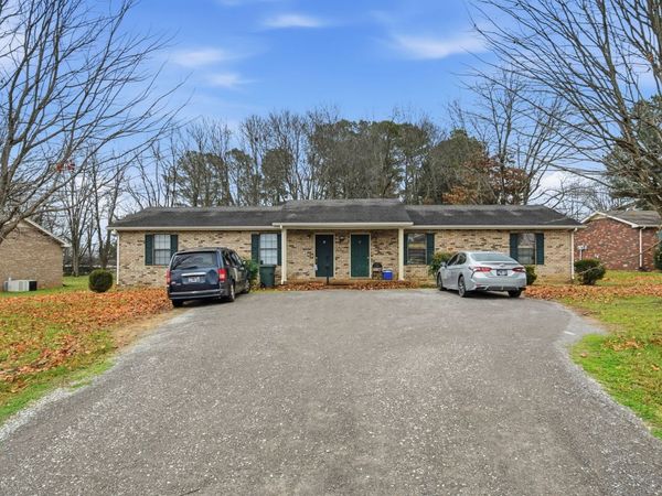 106 Gayla Ct, Portland, TN 37148