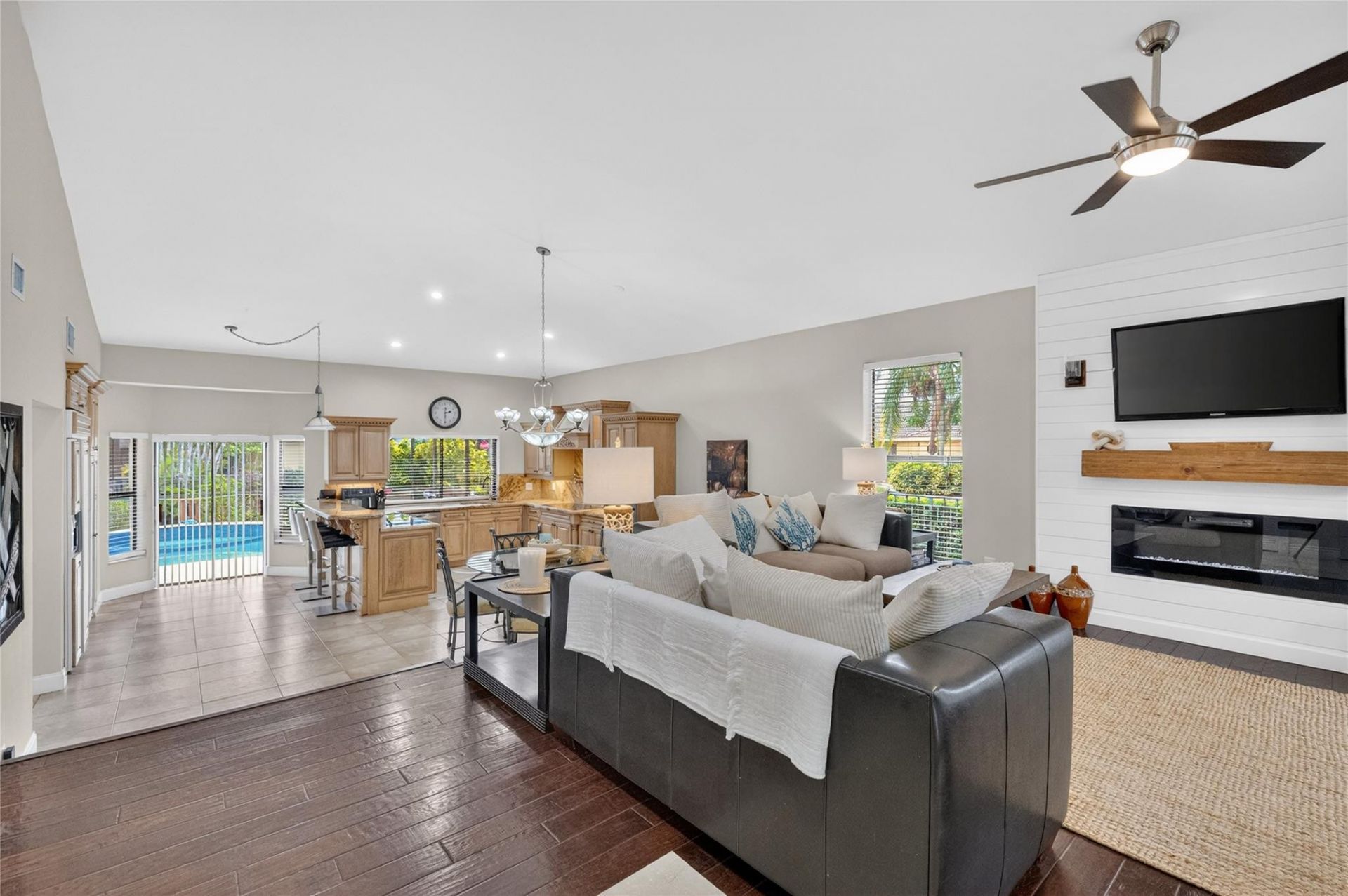 5613 NW 64th Terrace, Coral Springs, FL 33067 Photo