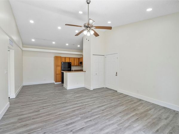 931 Lyons Road, Unit 4204, Coconut Creek, FL 33063