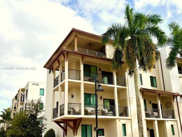 4749 NW 85th Ave, Doral, FL 33166