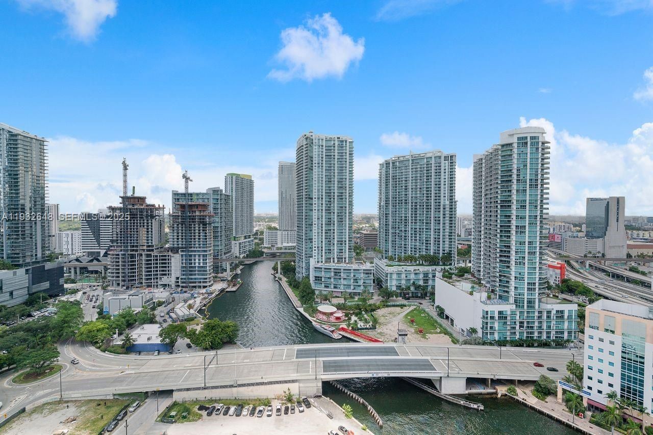 31 SE 5th St, Unit 2911, Miami, FL 33131 Photo