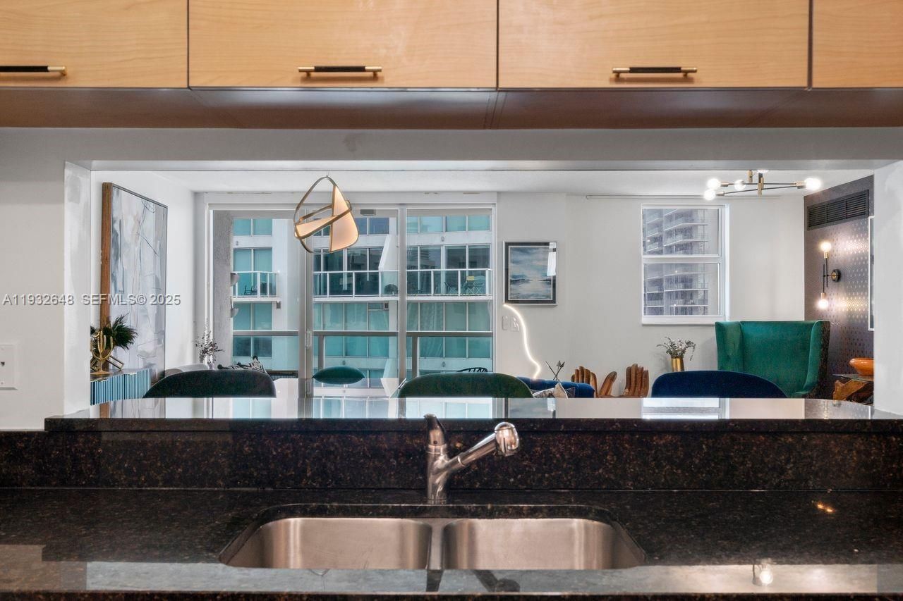 31 SE 5th St, Unit 2911, Miami, FL 33131 Photo