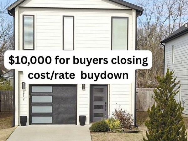 217 W Birch Street, Rogers, AR 72756