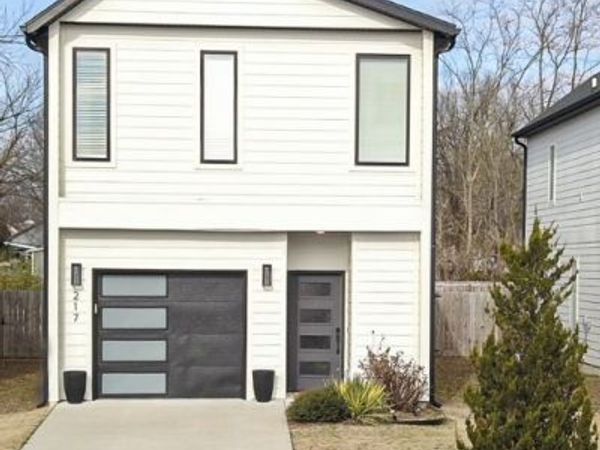 217 W Birch Street, Rogers, AR 72756