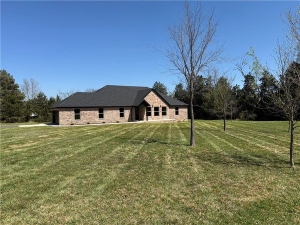 216 Oneal Lane, Elkins, AR 72727